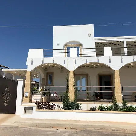 Tramontana Tre Archi Bed and Breakfast